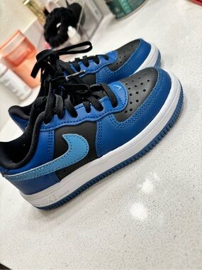 Nike Kids Blue & Light Blue Low-Top Sneakers